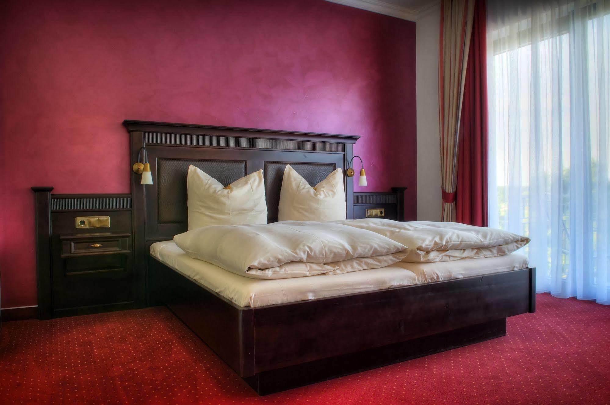 Hotel Till-Moyland Garni Ngoại thất bức ảnh